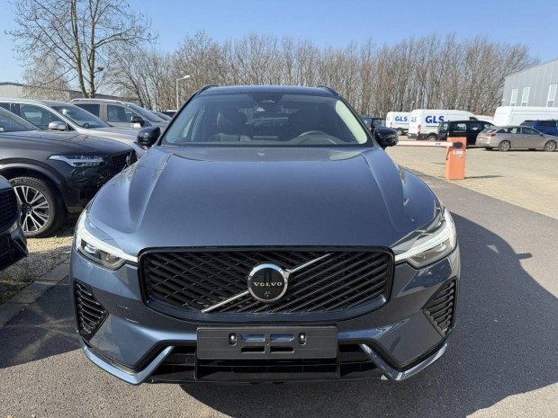 Volvo XC60 2.0 [T6] Plus Dark AWD Geartronic